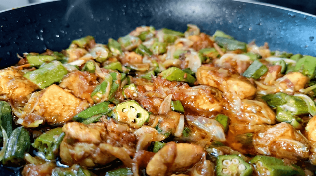 Bhindi Chicken.